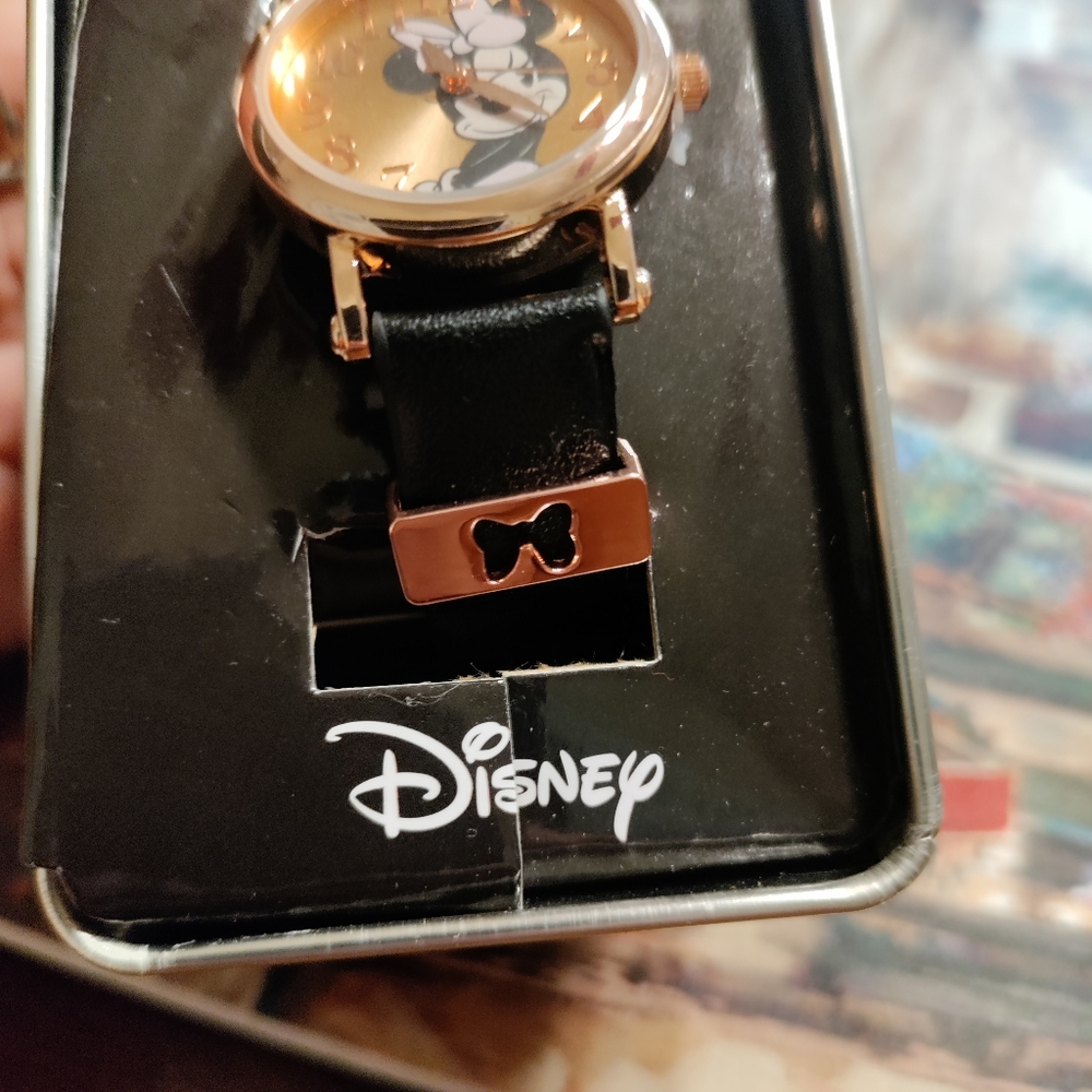 Minnie Mouse Watch - Picture 6 of 6
